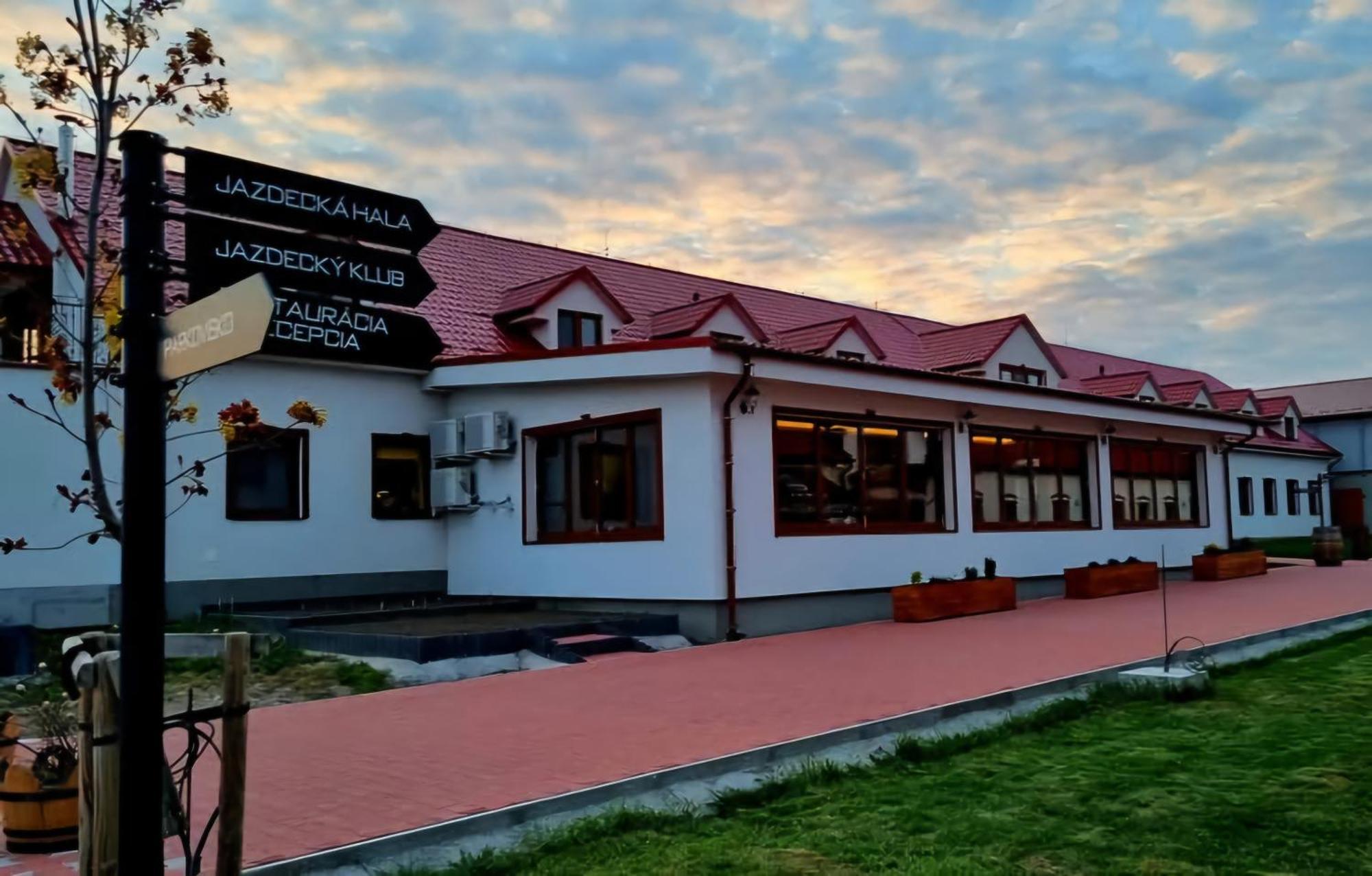 Terra Penzion Jasova Exterior photo